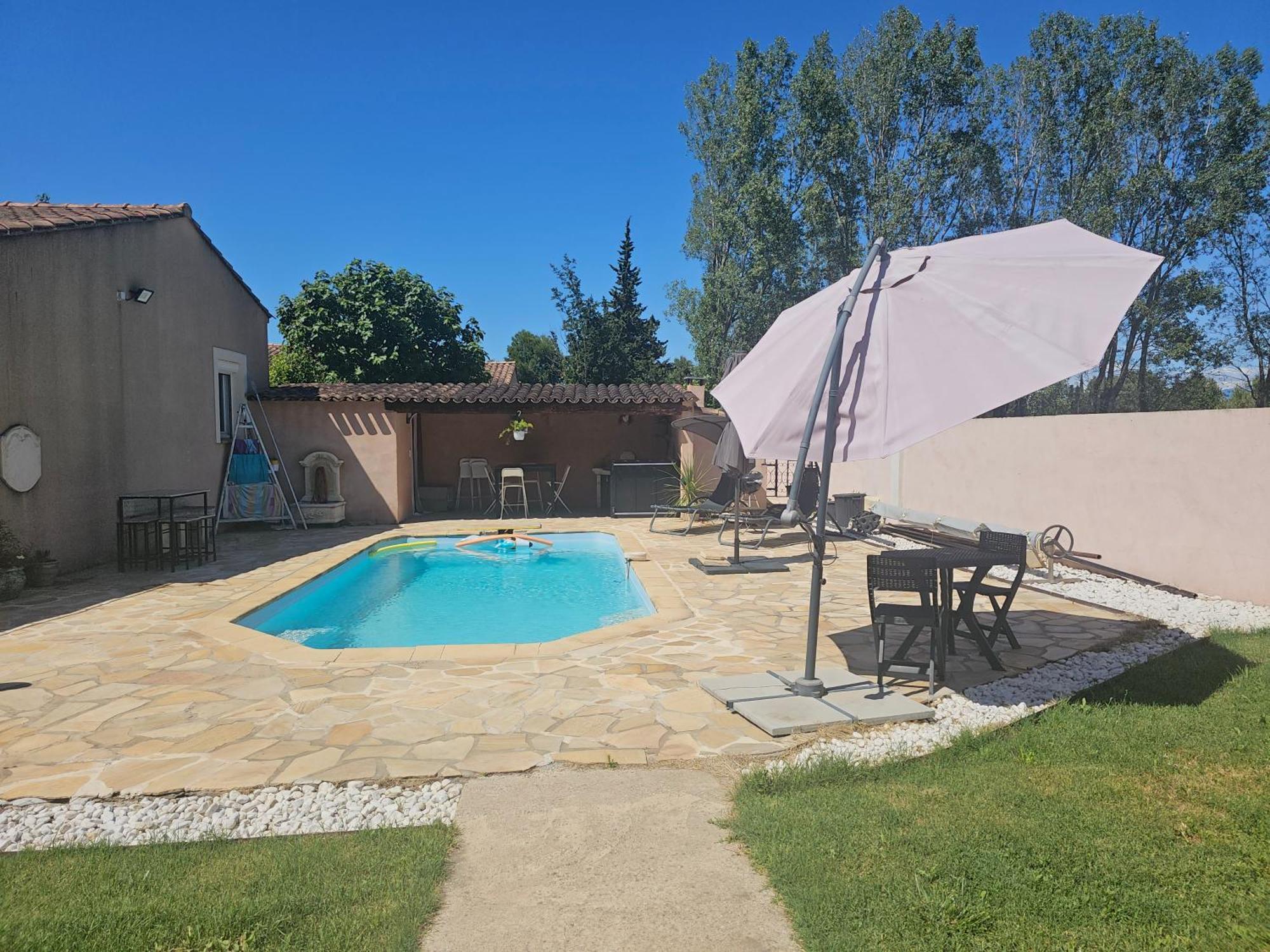 Tylyan Villa Le Thor Buitenkant foto